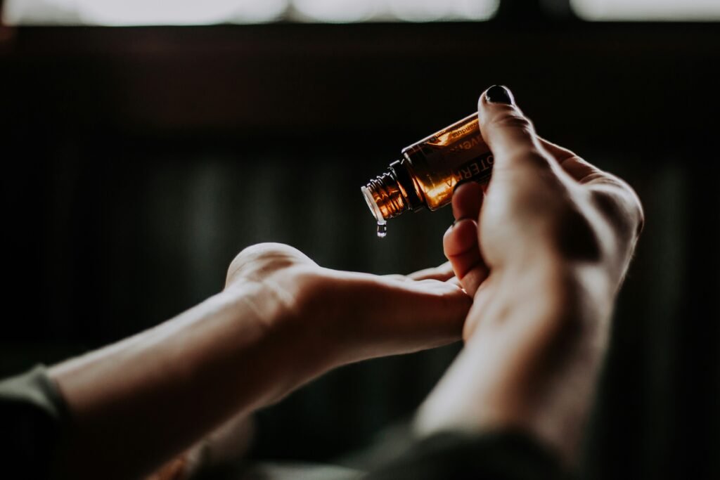 14 Habits To Maintain Healthy Hair All Year Round 11 christin hume 0MoF Fe0w0A unsplash