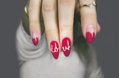Simple Ways To Maintain Stronger And Healthier Nails 9 designecologist r Ej0NQmFlQ unsplash