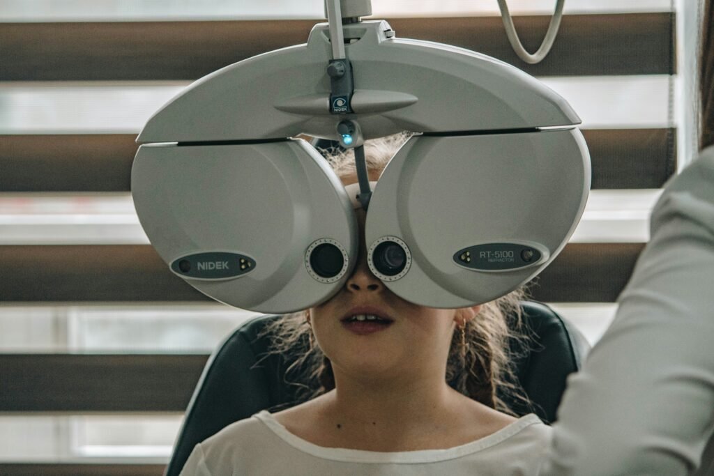 12 Natural Habits To Maintain Optimal Eye Health 15 nrd aMmDIsdnUro unsplash
