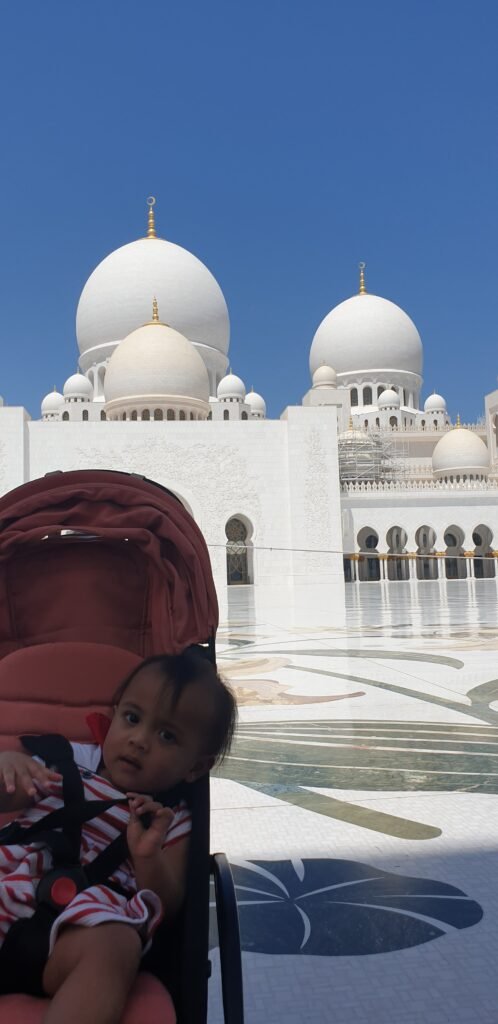 Visiting the Sheikh Zayed Grand Mosque, Abu Dhabi 16 20230506 105421